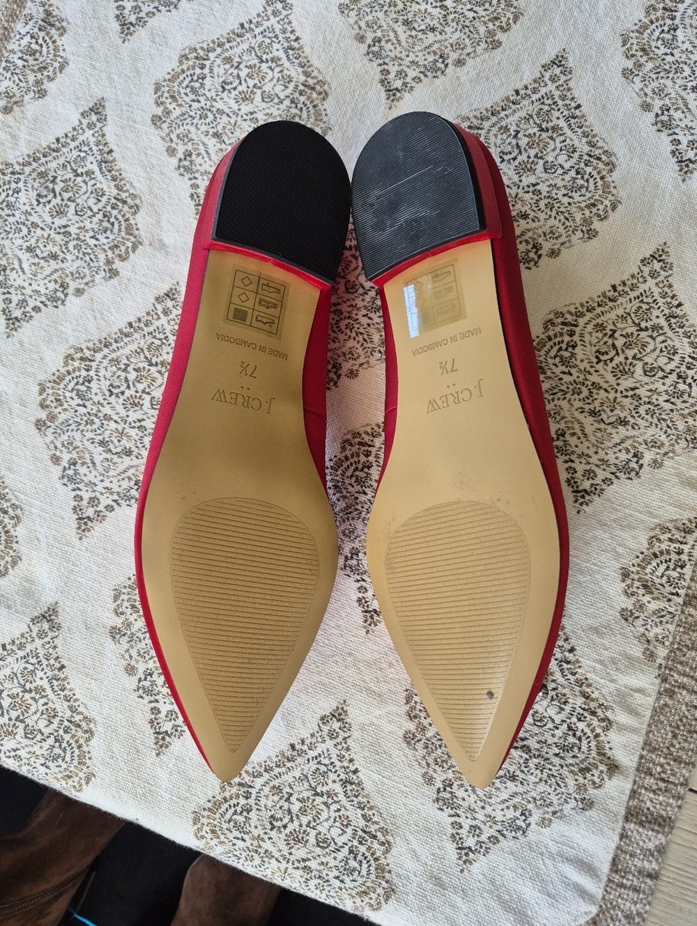 J. Crew Red Satin Pointed Toe Flats Size 7.5 NWT - Picture 6 of 7